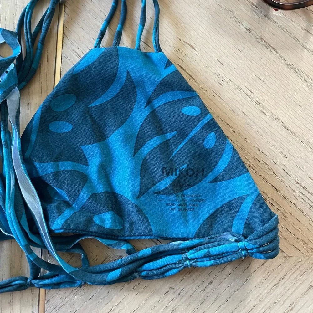 MIKOH Stunning Retro Monsterra Print Strappy Back Bikini Top!